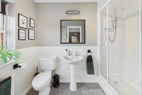 En-suite shower Room