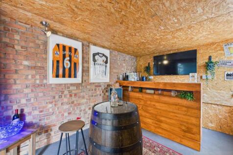 Garden Bar