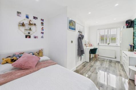 Office/Bedroom 5