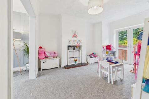 Dining/Sitting Room