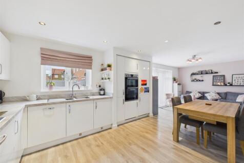 Living/Dining Ktichen