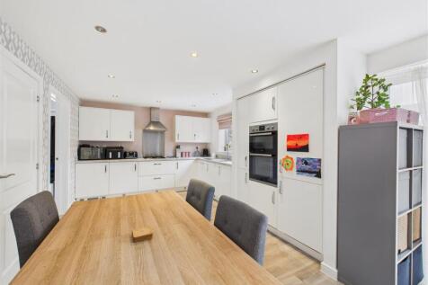 Living/Dining Ktichen