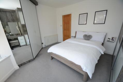 Master Bedrom
