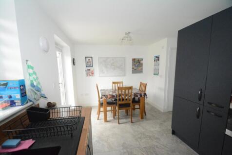 KITCHEN /DINER