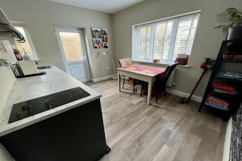 Breakfast Room