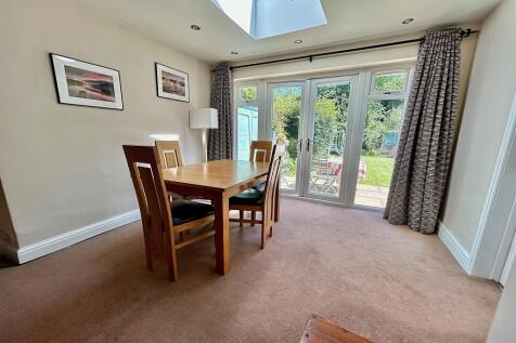 Dning Room