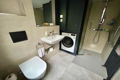 Shower Room/Utility