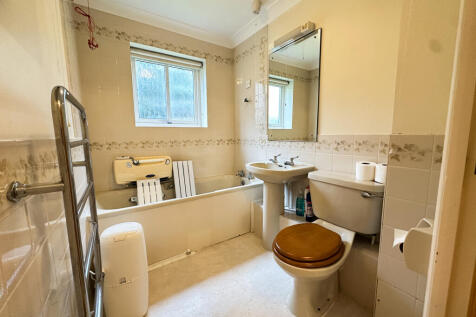 Ground floor bathroom