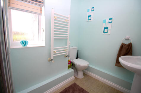 Family shower room