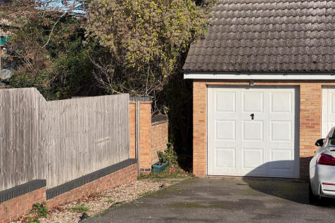 20251113_105536401_iOS