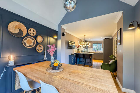 20251112_143144637_iOS_edited