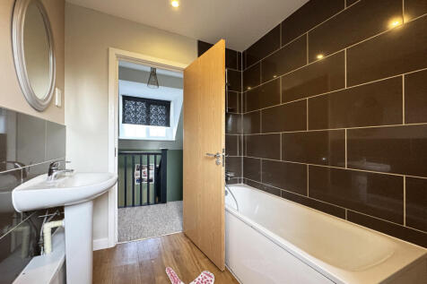 20251112_140955246_iOS