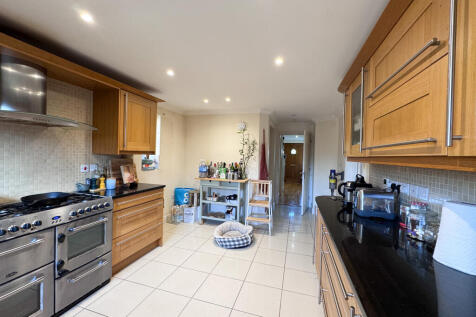 20251128_132901104_iOS