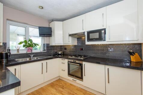 Fitted Kitchen