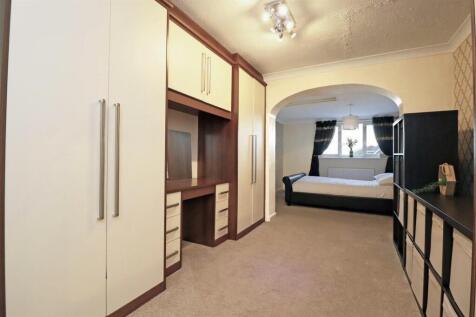27 Dunelm Road copy.jpg