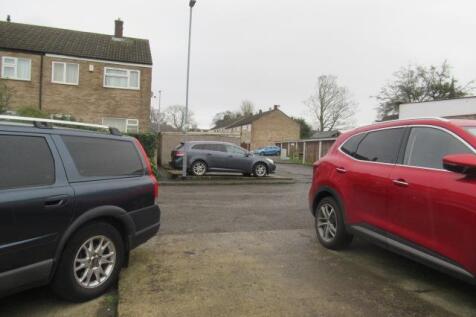 Parking &amp; Gardens