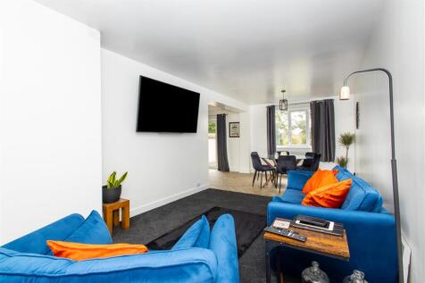 Dining/Sitting Room