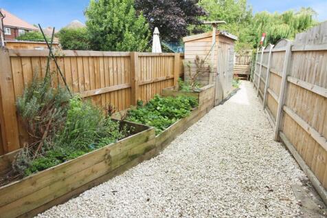 Garden &amp; Parking