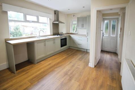 Dining/kitchen