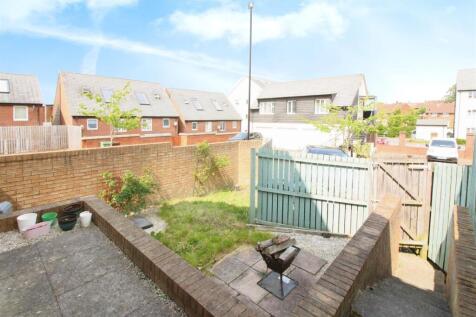 Garden &amp; Parking