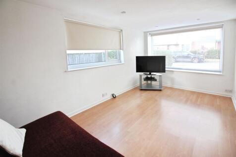 4th Bed / Study / Playroom