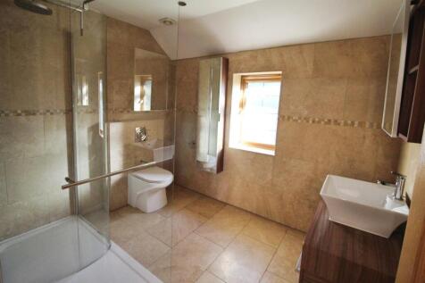 En suite Bathroom