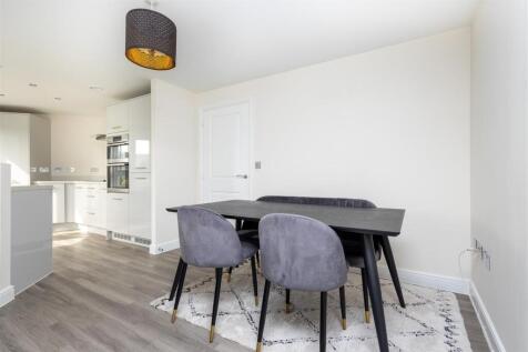 Open-Plan Living/Dining Area