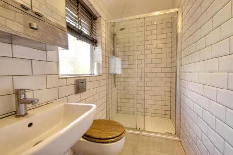 Shower Room.jpg