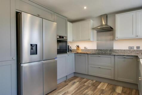 Kitchen (17).jpg