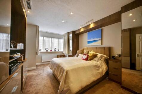 Master Bedroom.jpg