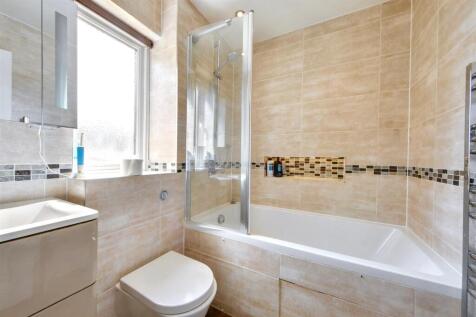 Family Bathroom.jpg