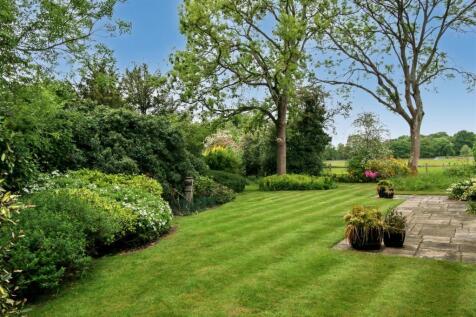 Rear Garden.JPG