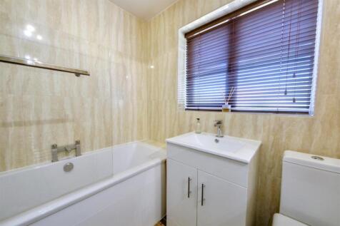 Bathroom.jpg