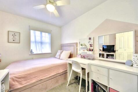 Bedroom 2..jpg