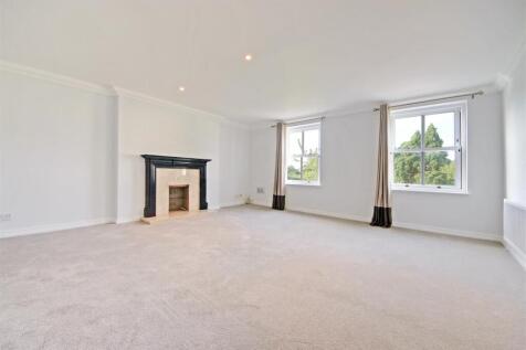 Living Room 2.jpg