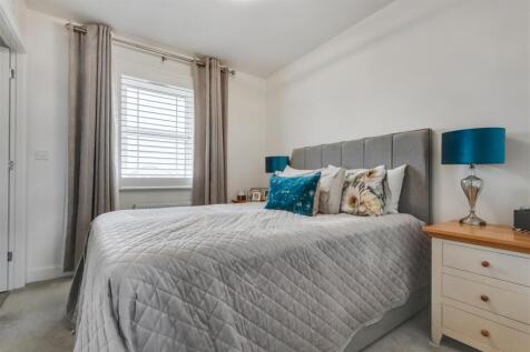 Master Bedroom.jpg