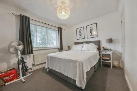 Bedroom One.jpg