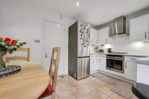 Kitchen Diner (1).jpg