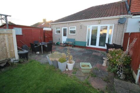14 Chatsworth Gardens-Rear2.JPG