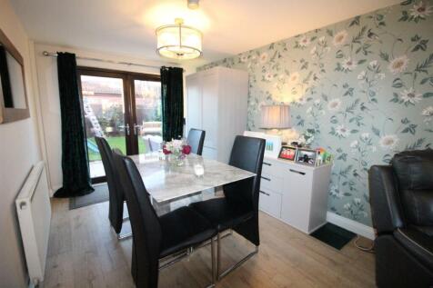 Lounge / Dining Room