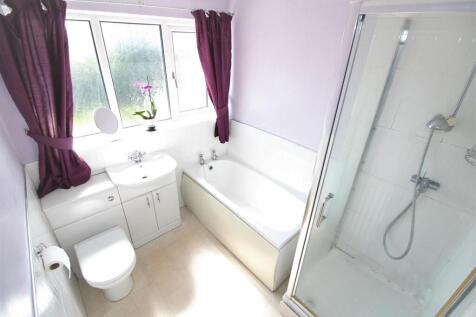 34 Weaverham Rd-Bath.JPG