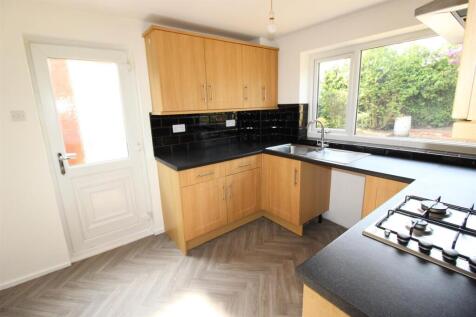 kitchen 2.JPG
