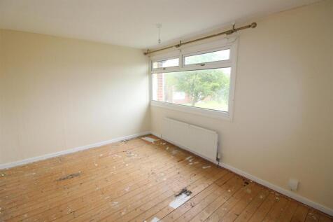 bedroom one.JPG
