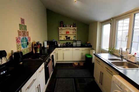 Kitchen.JPG