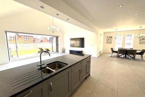 Kitchen/Dining/Living