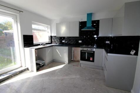 kitchen 2.JPG