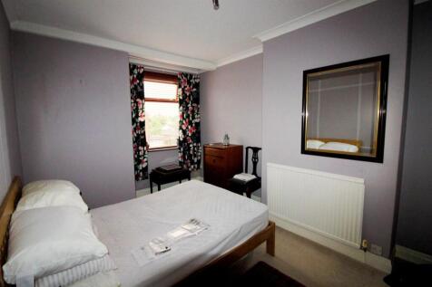 bedroom one.JPG