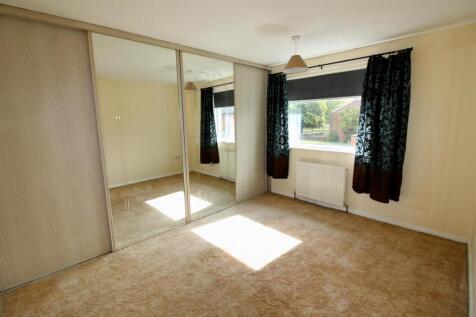 bedroom one.JPG
