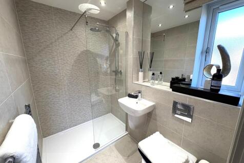 Bedroom 2 En Suite