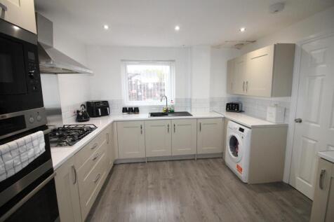 Kitchen1.JPG
